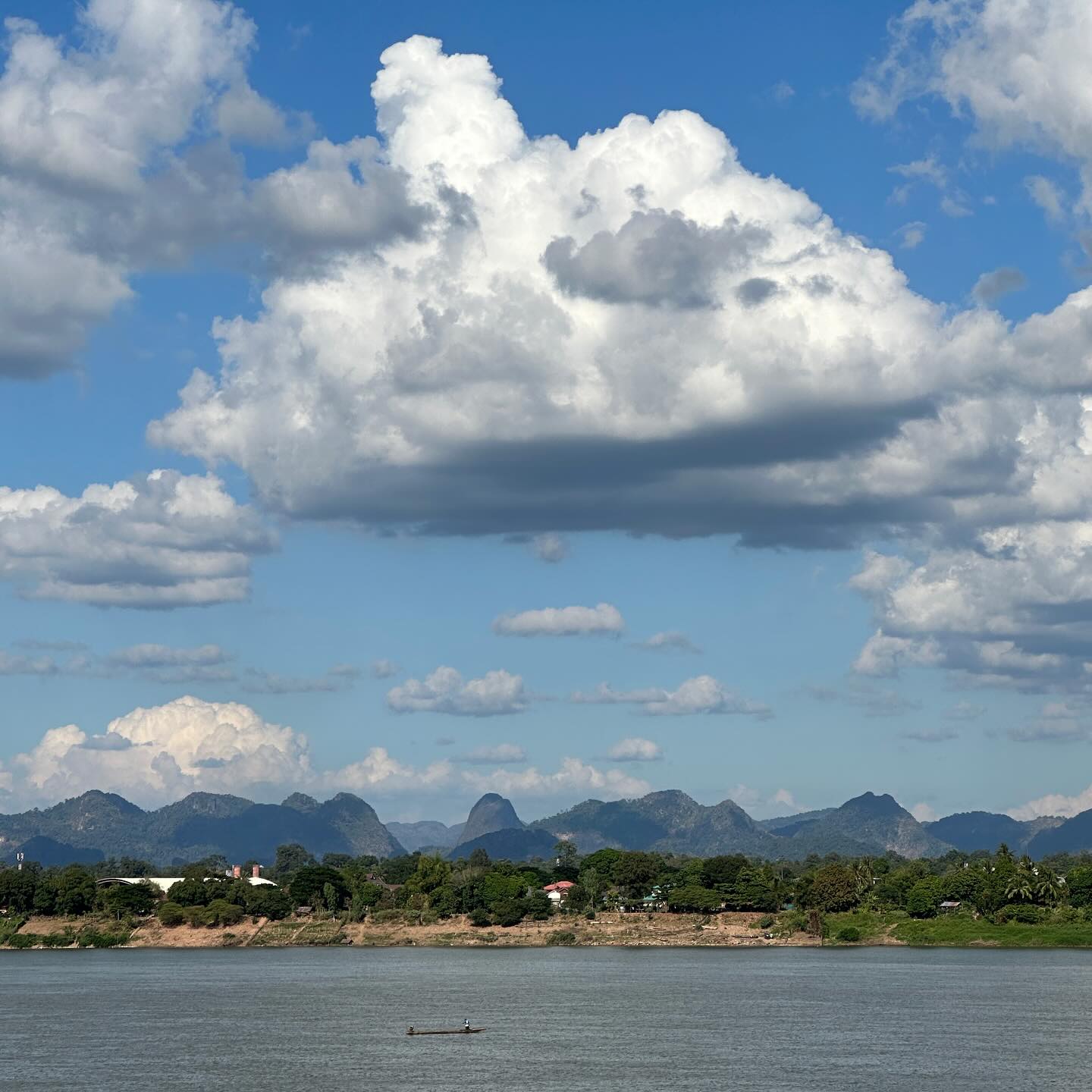 อาย - กมลเนตร เรืองศรี