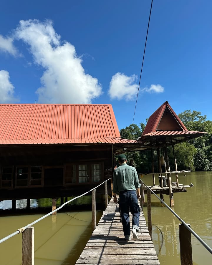 อาย - กมลเนตร เรืองศรี