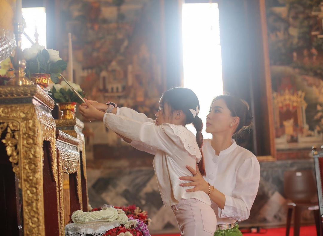 นุ้ย - สุจิรา อรุณพิพัฒน์