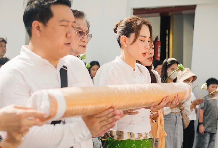 นุ้ย - สุจิรา อรุณพิพัฒน์