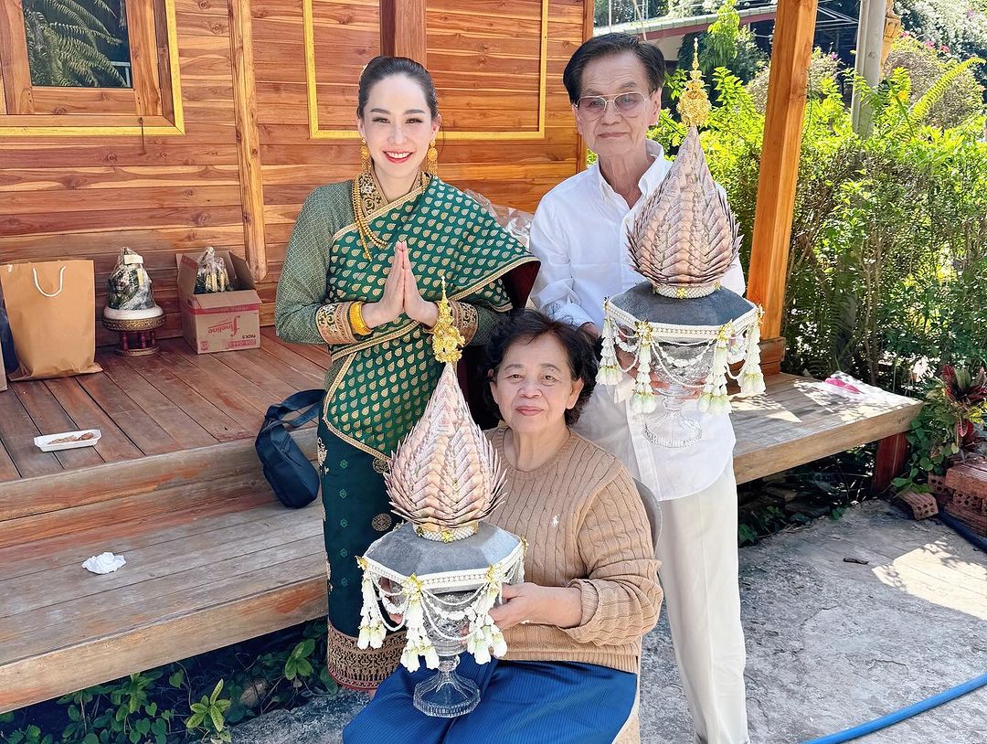 นุ้ย - สุจิรา อรุณพิพัฒน์