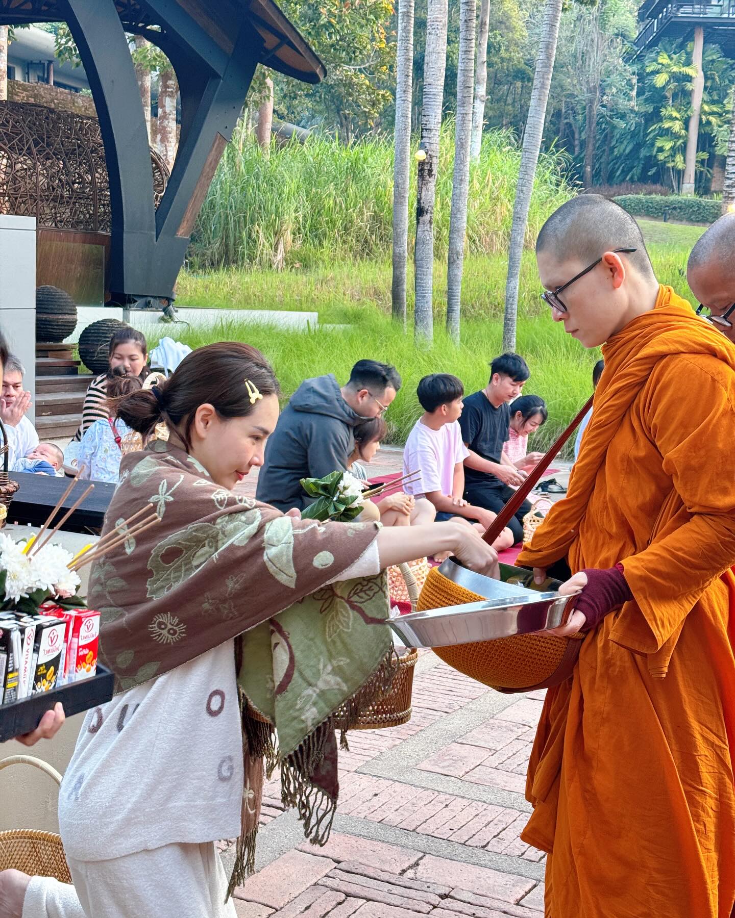 นุ้ย - สุจิรา อรุณพิพัฒน์