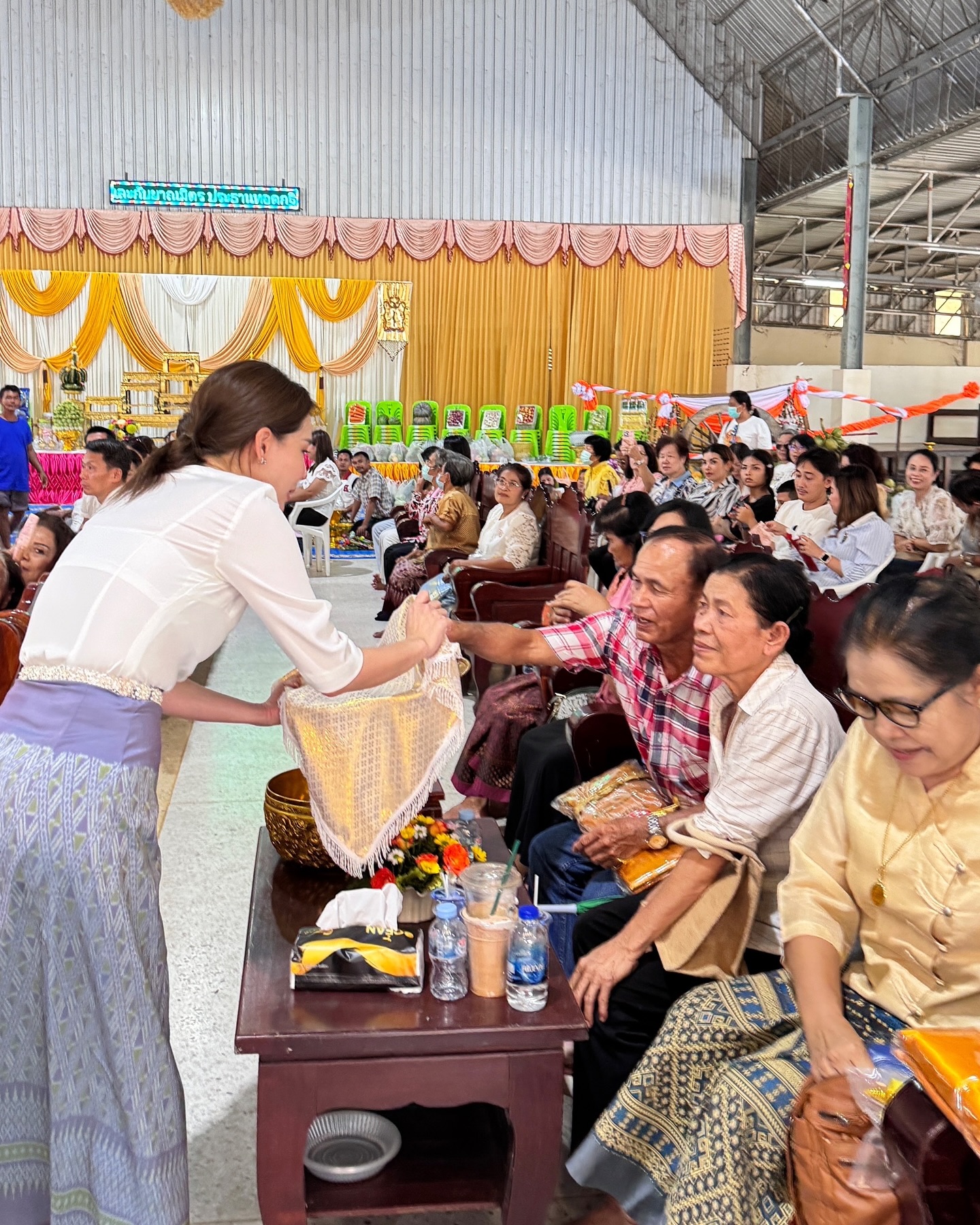 นุ้ย - สุจิรา อรุณพิพัฒน์