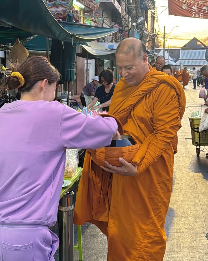 นุ้ย - สุจิรา อรุณพิพัฒน์