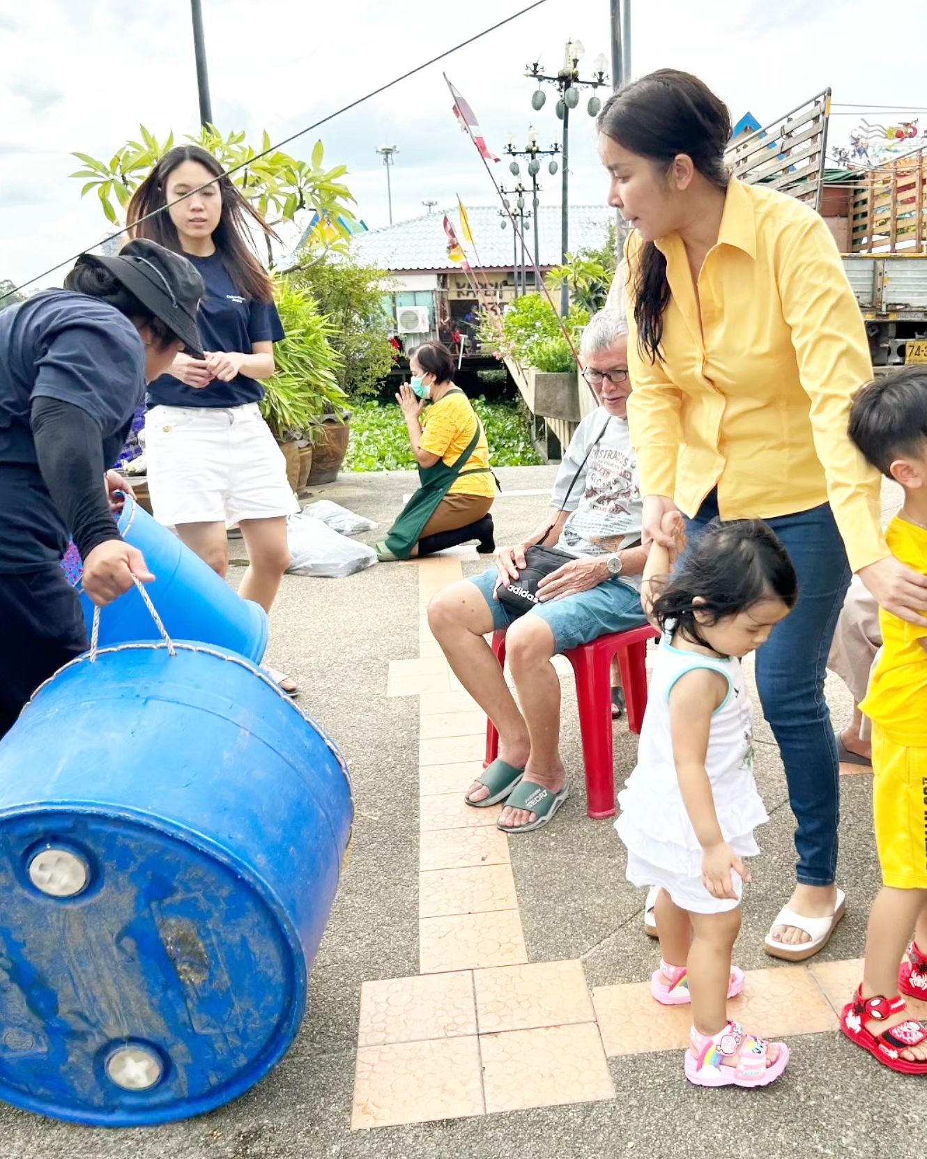 ใหม่ - สุคนธวา เกิดนิมิตร