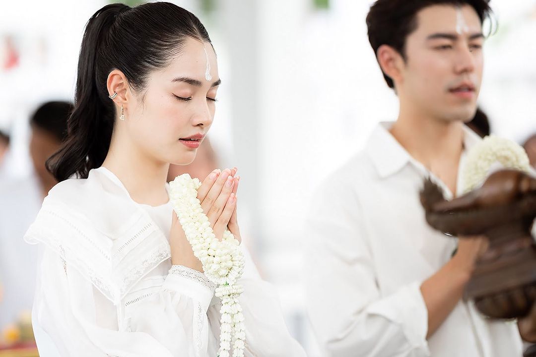 มิ้นท์ - รัญชน์รวี เอื้อกูลวราวัตร