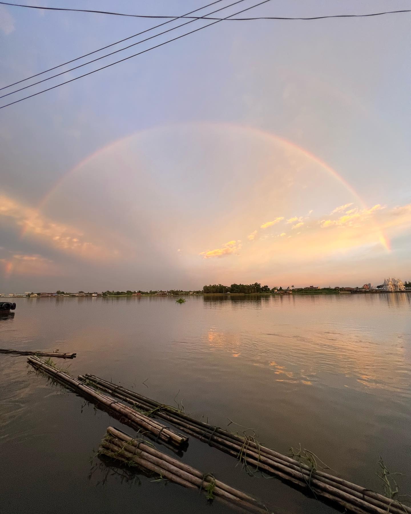 มิ้นท์ - รัญชน์รวี เอื้อกูลวราวัตร