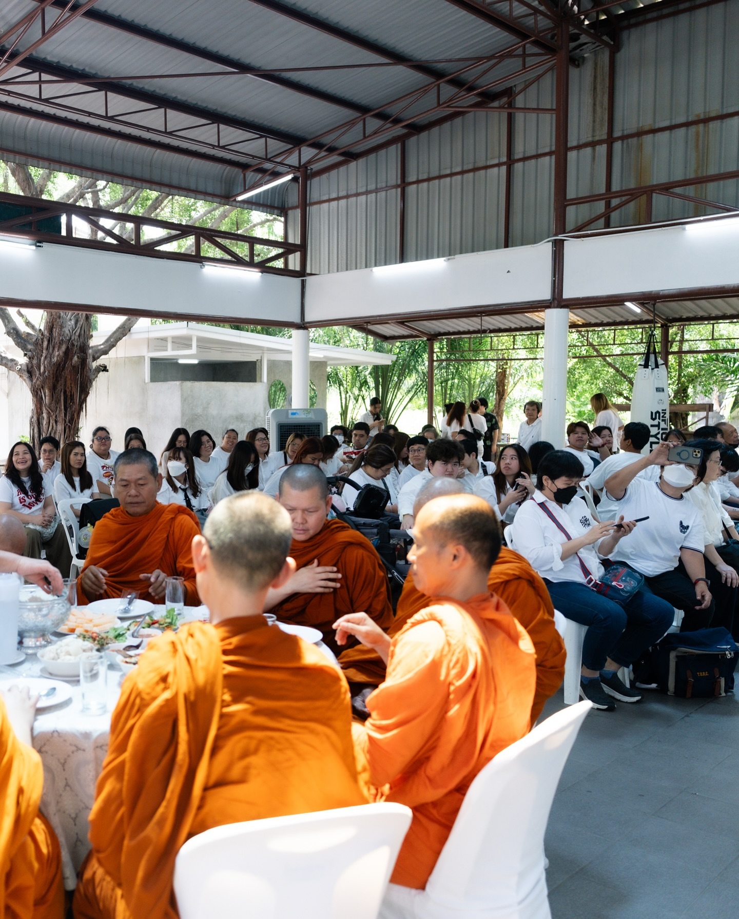 เอม - สาธิดา ปิ่นสินชัย