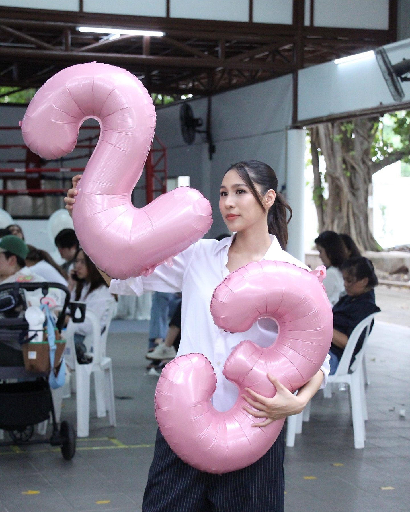 เอม - สาธิดา ปิ่นสินชัย