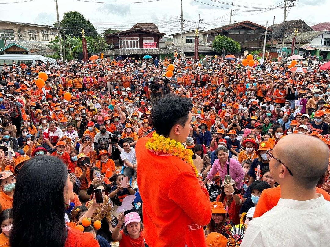 เพชร - กรุณพล เทียนสุวรรณ