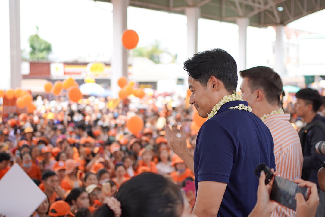 เพชร - กรุณพล เทียนสุวรรณ