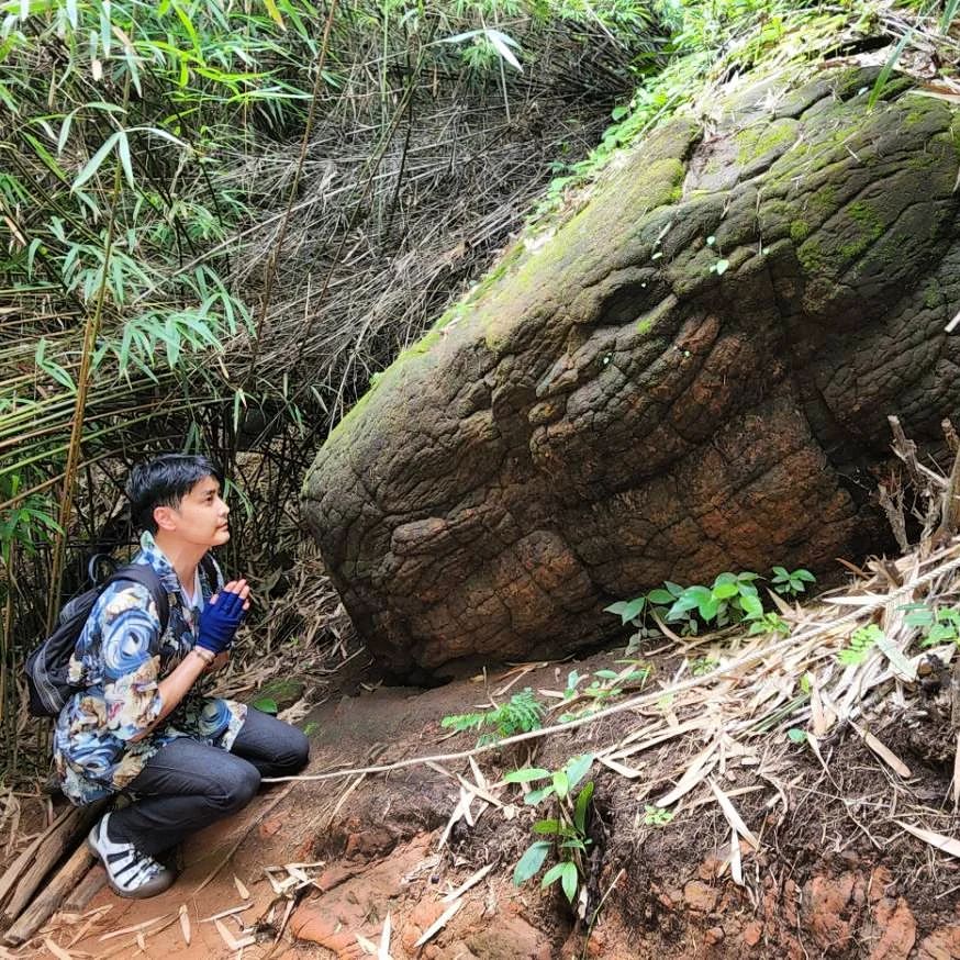 เขตต์ ฐานทัพ