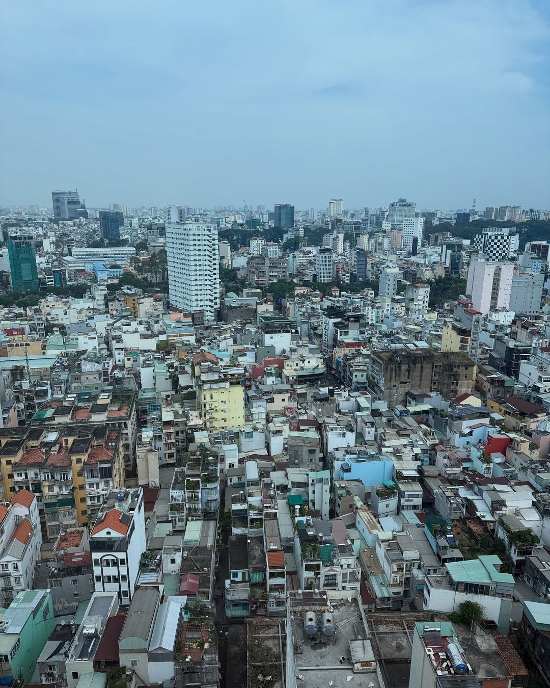 วี - วิโอเลต วอเทียร์