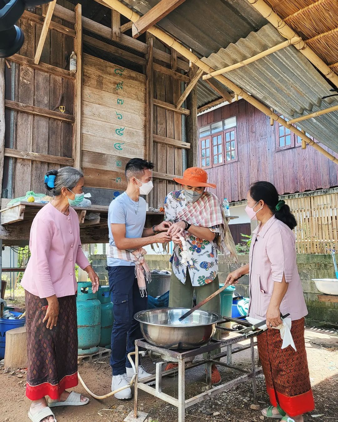 อ๋อง - เขมรัชต์ สุนทรนนท์