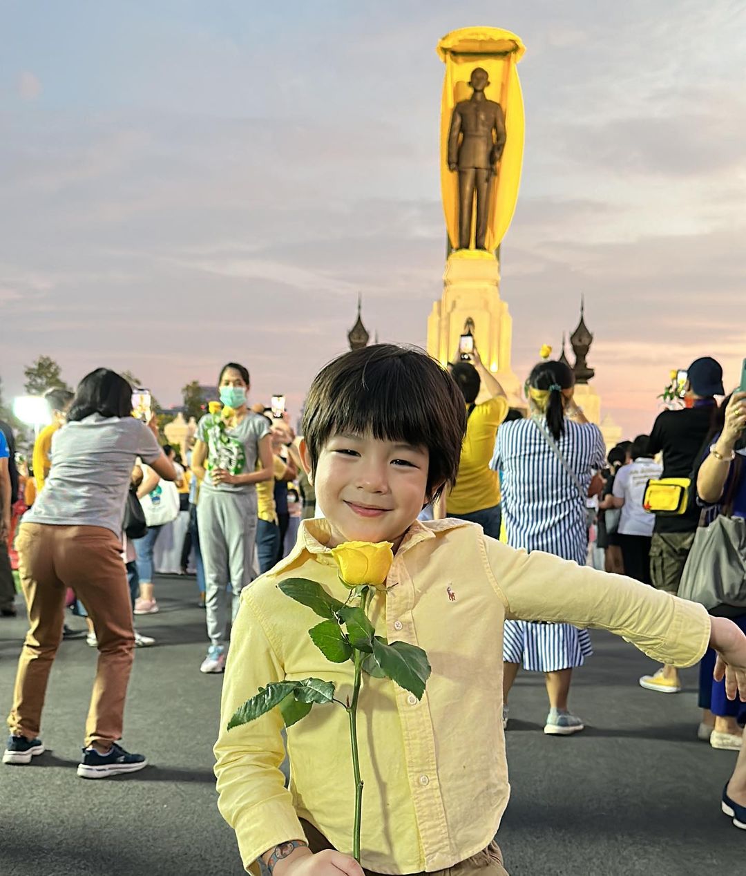 กัปตัน - ภูธเนศ หงษ์มานพ