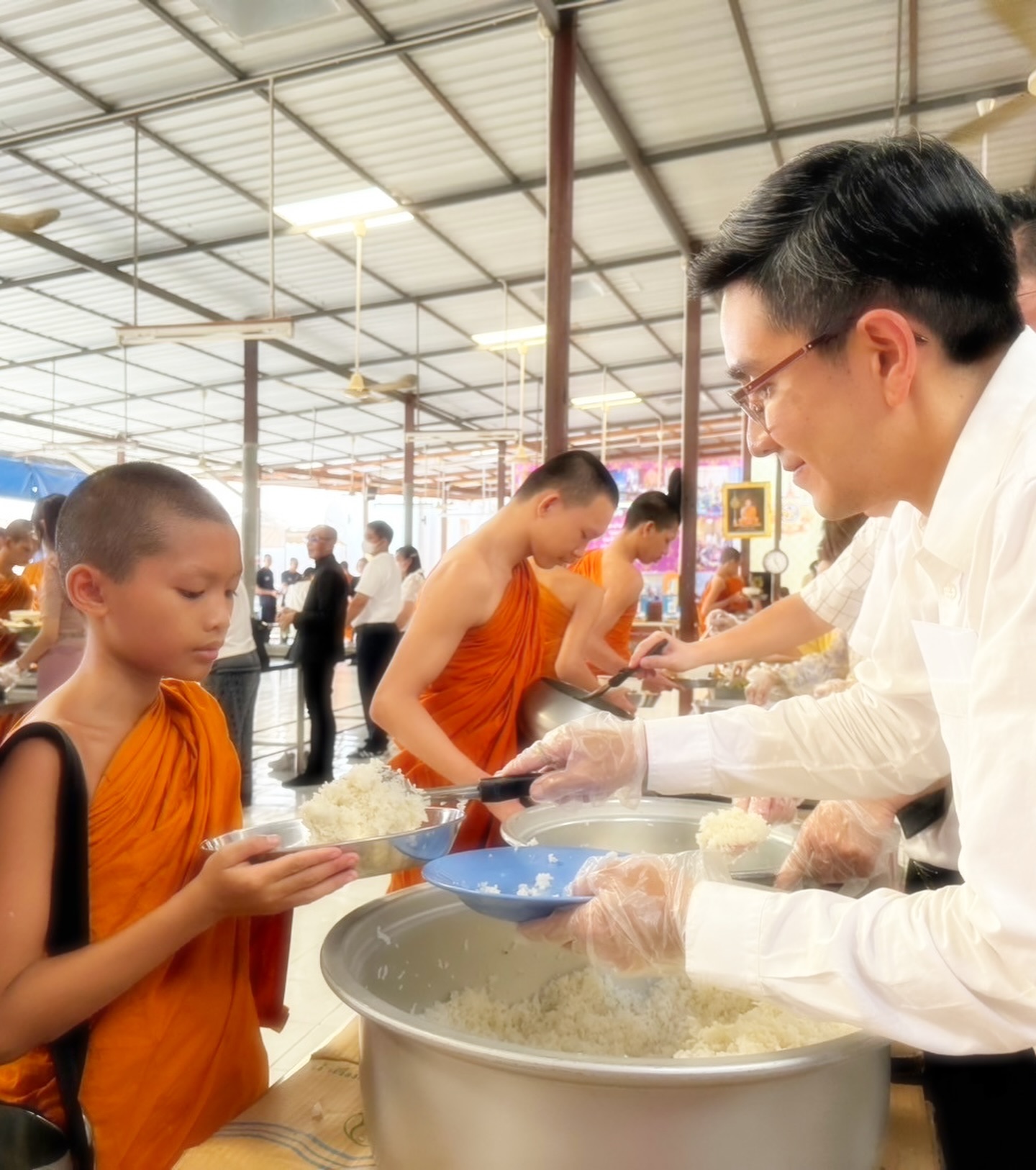 กัปตัน - ภูธเนศ หงษ์มานพ