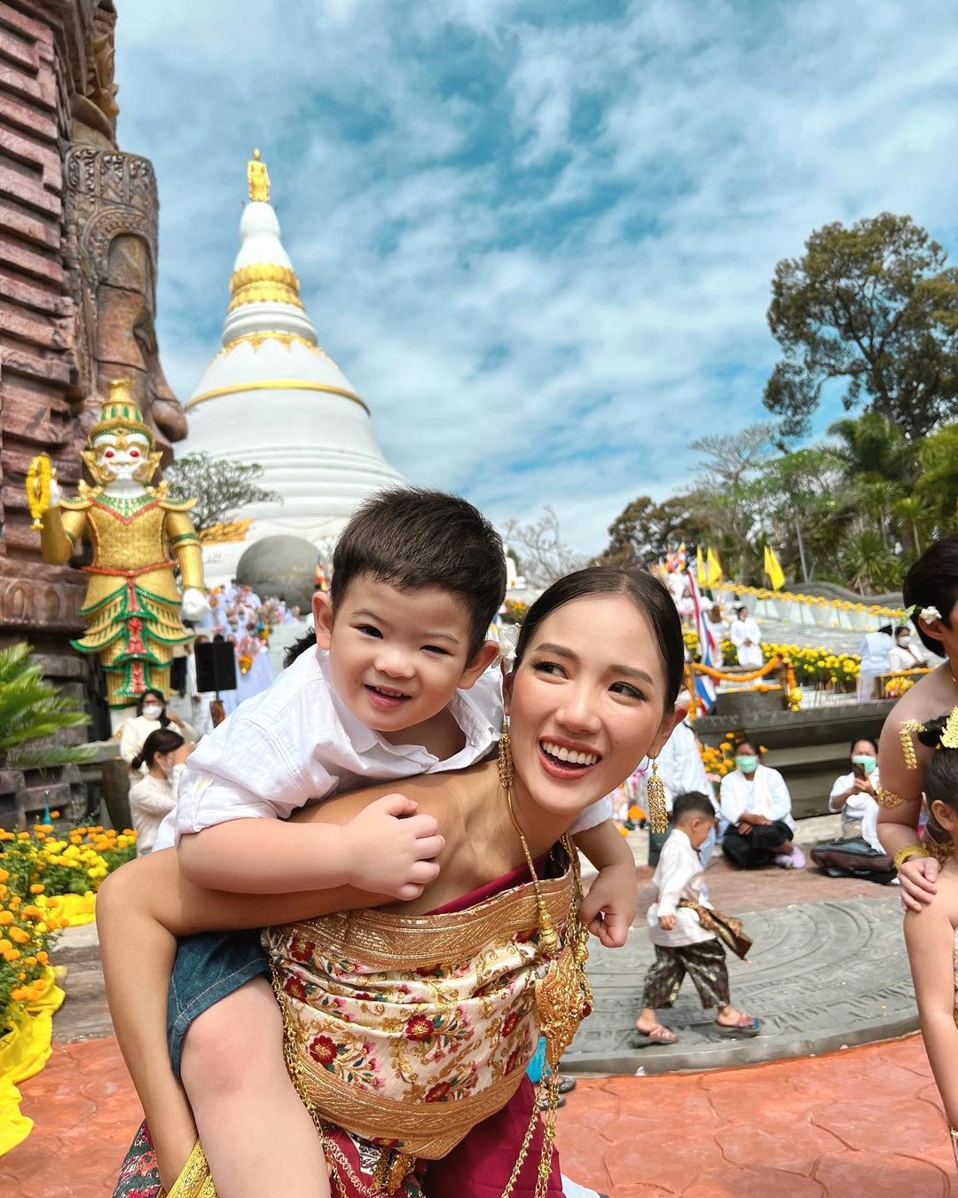 ดาต้า - ดรัลชรัส ศุขีวิริยะ