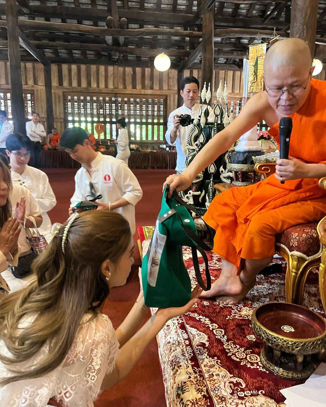 วิว - วรรณรท สนธิไชย