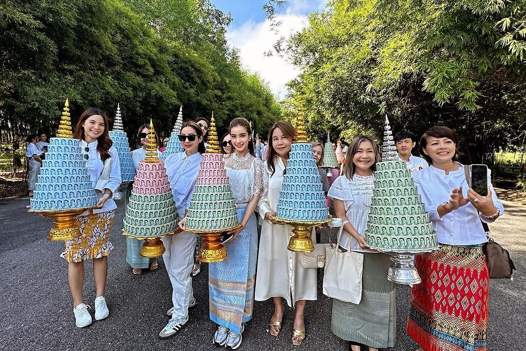 วิว - วรรณรท สนธิไชย