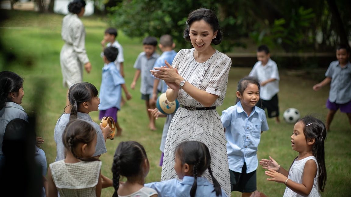 เนสท์ - นิศาชล สิ่วไธสง