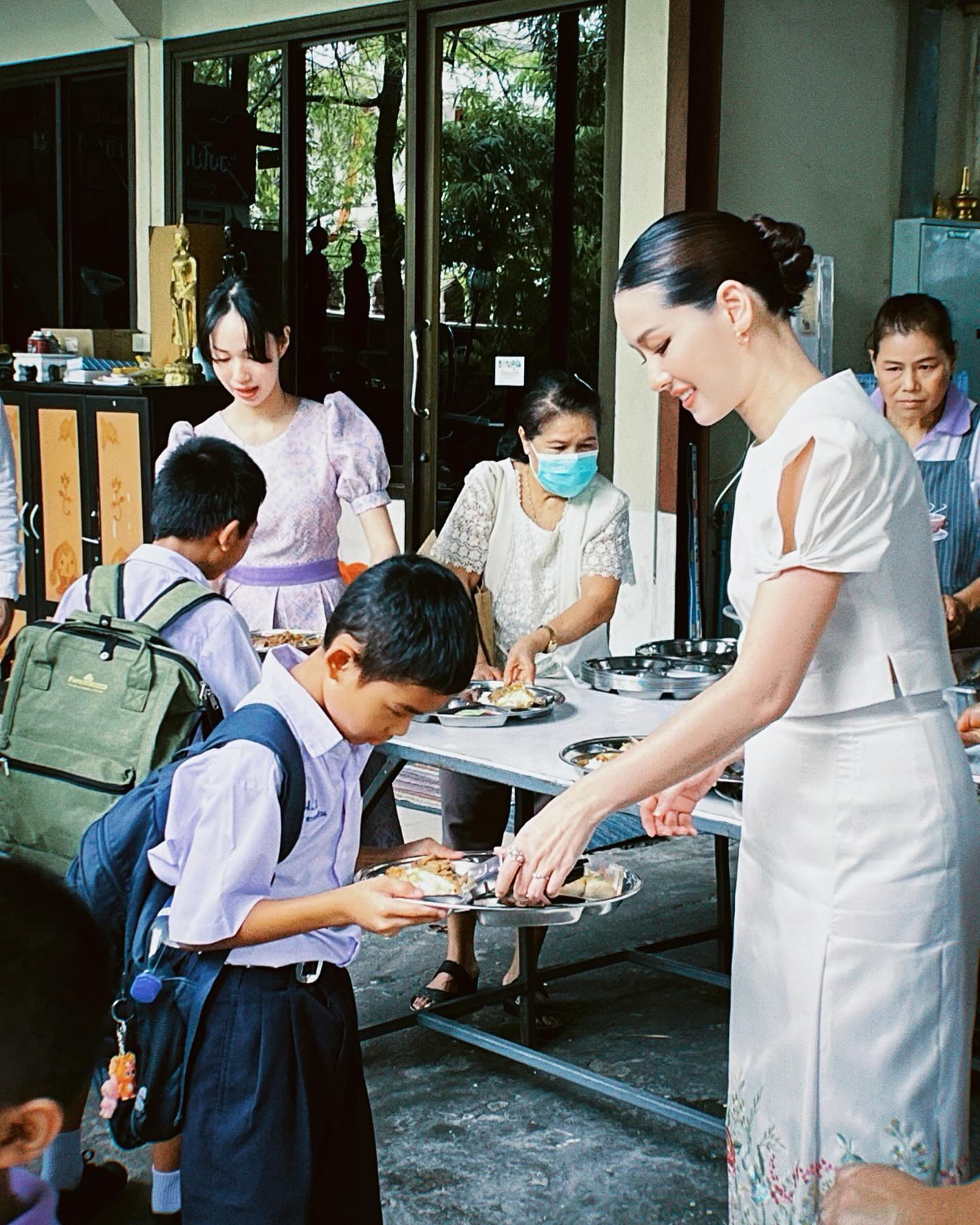 โม - อมีนา พินิจ