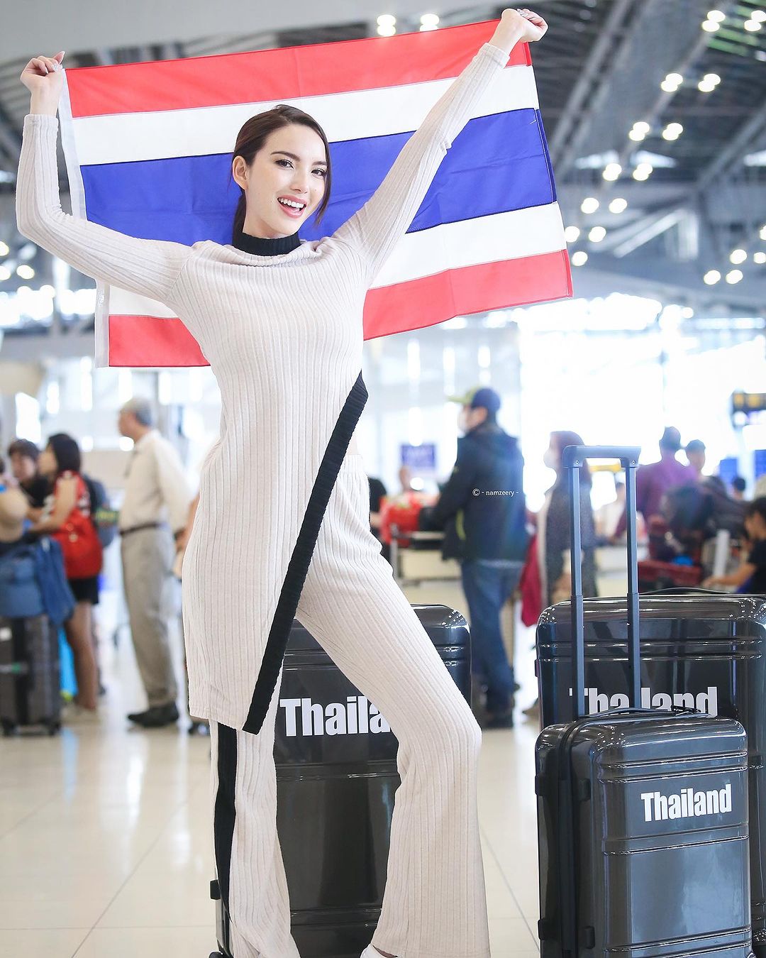 เทีย ทวีพาณิชย์พันธุ์