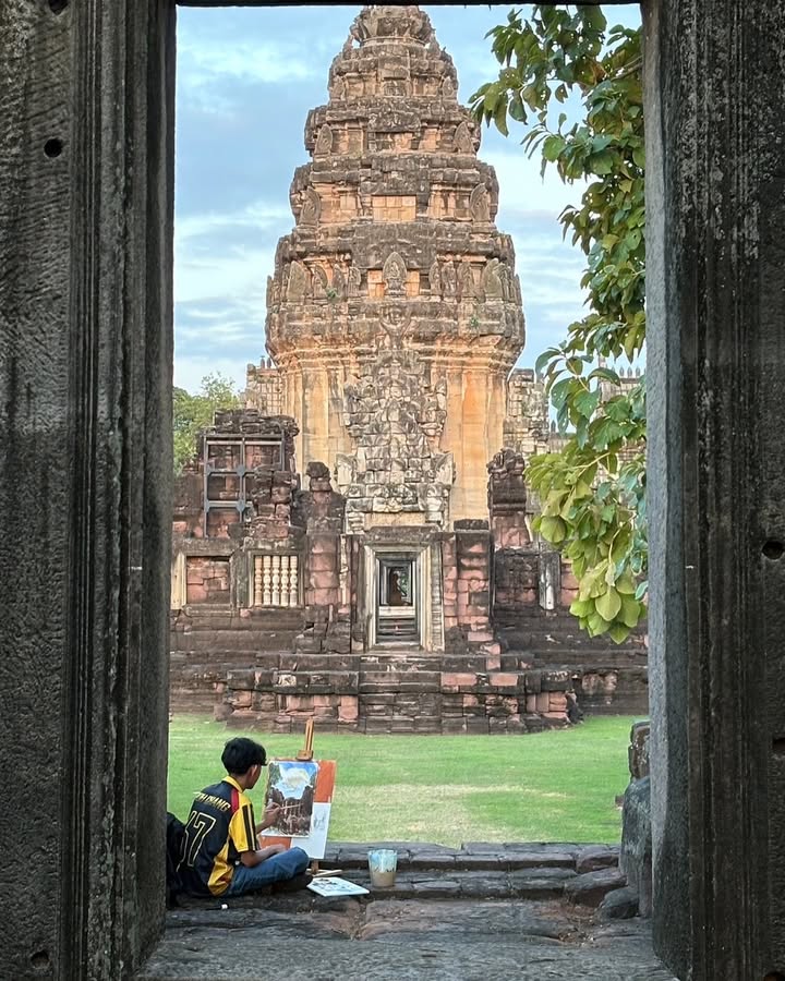 ฟ้าใส - ปวีณสุดา ดรูอิ้น