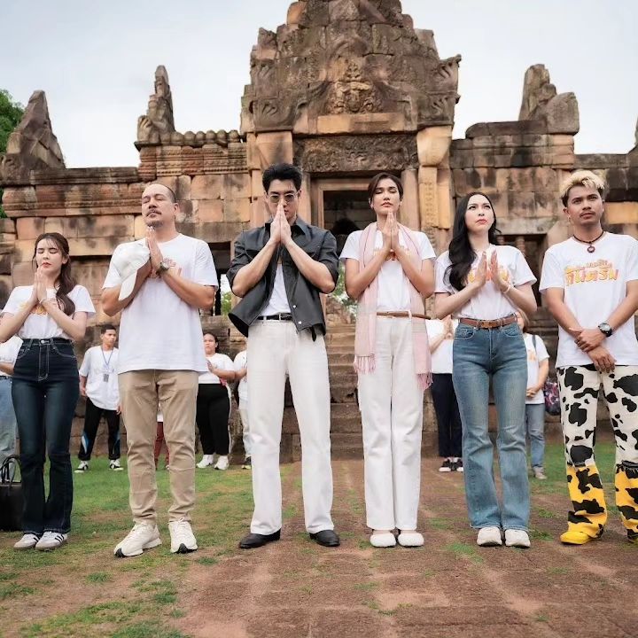 แนท - อนิพรณ์  เฉลิมบูรณะวงศ์