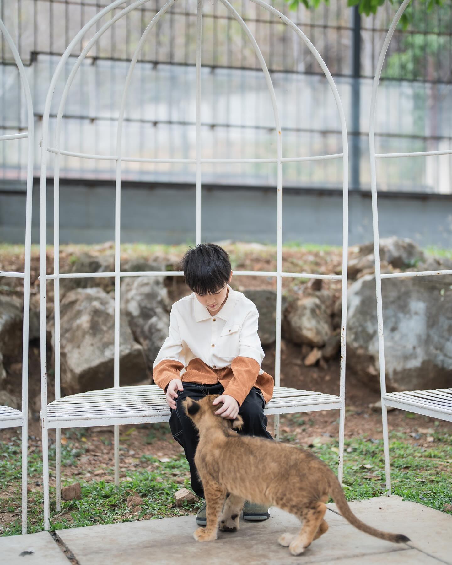 พลอย - ชิดจันทร์ ห่ง