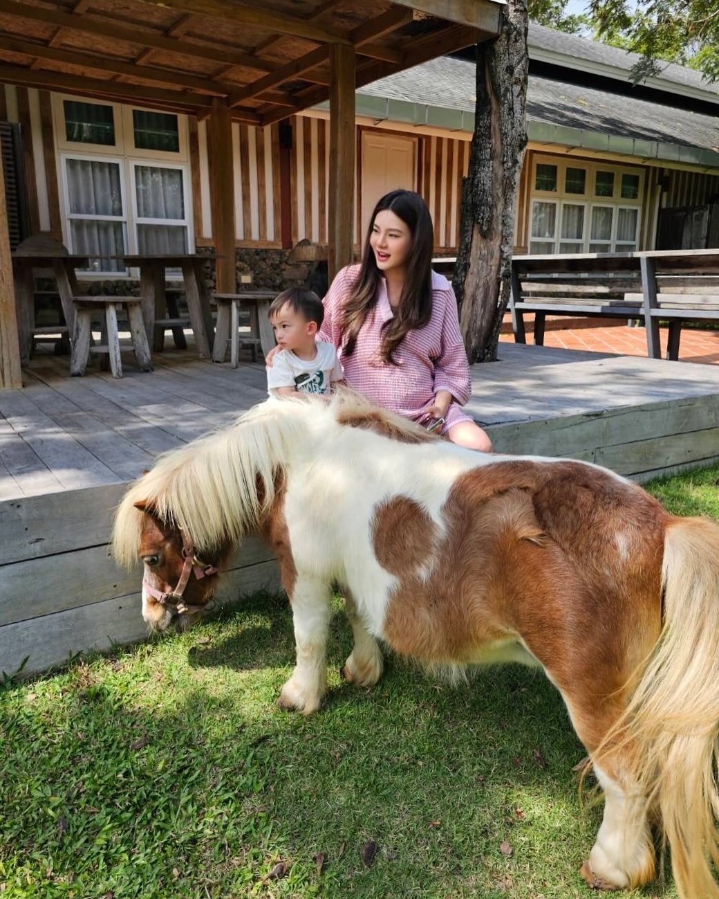 ดิว - อริสรา ทองบริสุทธิ์