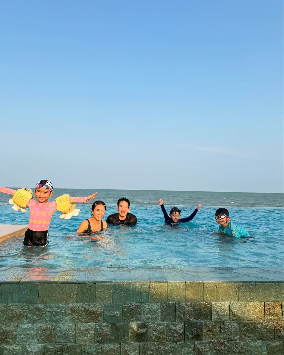 เนย - โชติกา วงศ์วิลาศ
