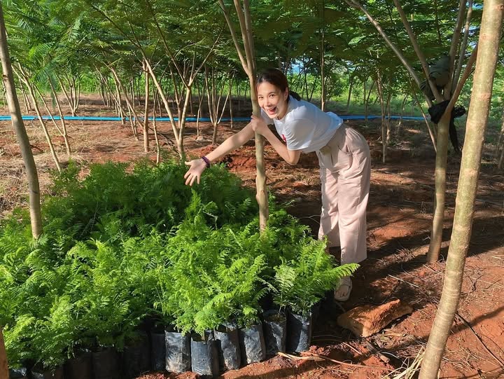 โบวี่ - อัฐมา ชีวนิชพันธ์