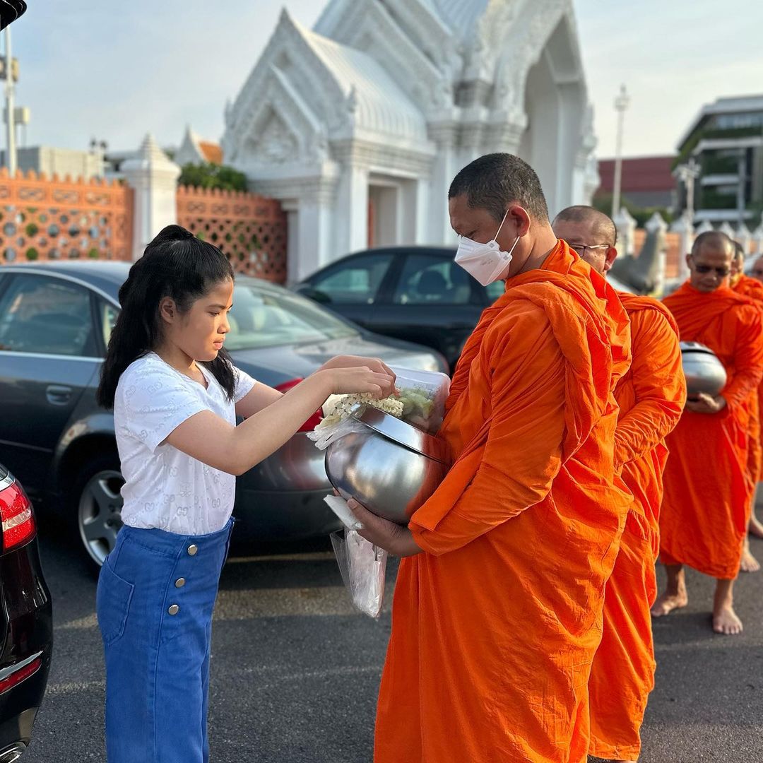 อ้อม - พิยดา จุฑารัตนกุล