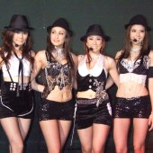 เปิดอัลบั้มกันแบบเวทีร้อนฉ่ากับ 4 สาว 2007 โชว์ เกิร์ลส์